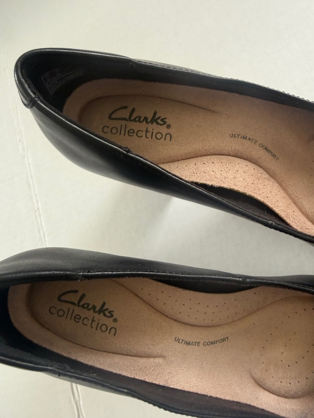 Clarks Black Leather Block Heel Pumps - Picture 2 of 6